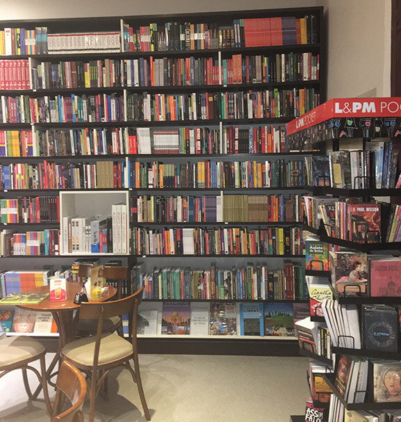 Interior da livraria
